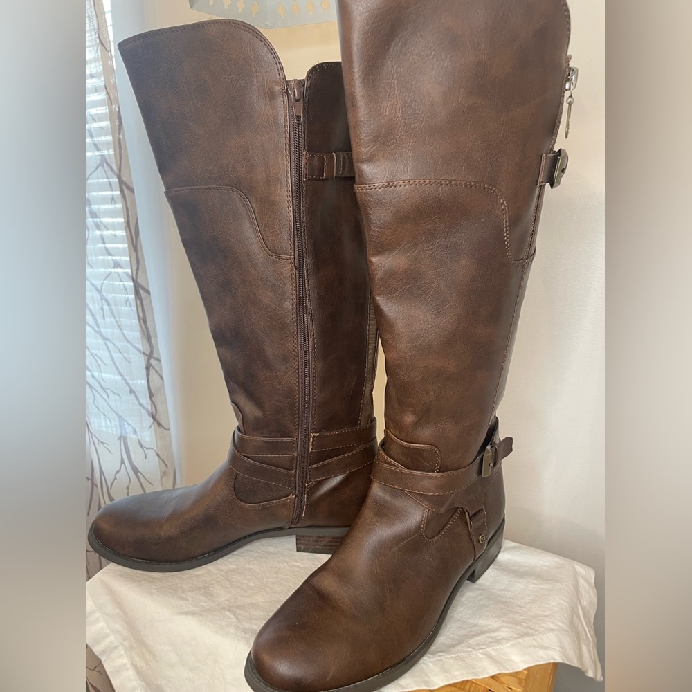 Guess Hilight Riding Moto Faux Leather Boots sz 10 NWOT